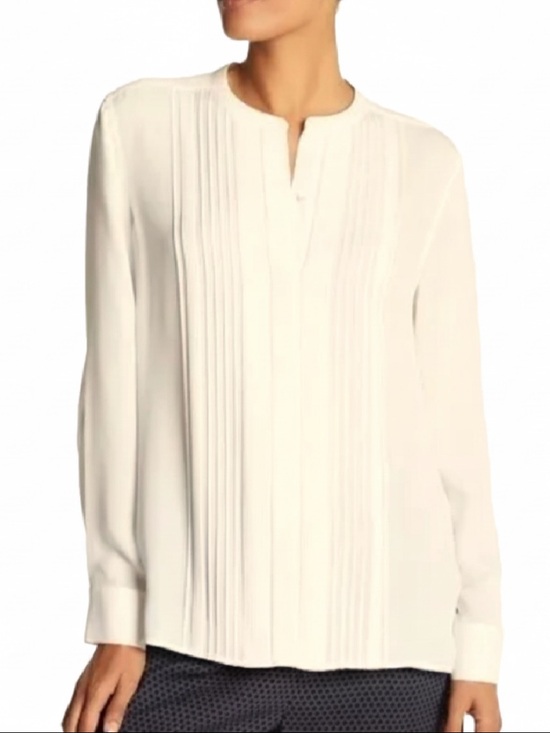 Vince Tops - Vince Cream Pintuck Hidden Placket Silk Blouse ❤️❤️